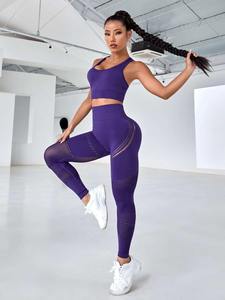 Vente en gros de vêtements de gym 2 pièces pour femmes Yoga Fitness impression personnalisée de haute qualité ensembles de leggings de yoga légers pour femmes - Product Image 4
