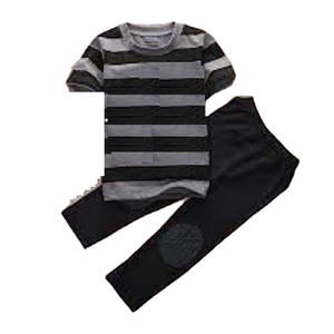 เซ็ตเสื้อยืดและกางเกงขาสั้นผ้าฝ้ายลายดอกไม้สุดเท่สำหรับเด็กผู้ชายชุดเสื้อผ้าเด็กวัยหัดเดินแบบลำลองพร้อมคอมบ์ขนาดกะทัดรัดสำหรับ100% - Product Image 1