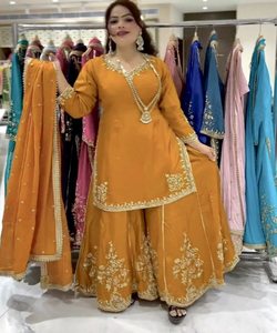 DESIGNER NATUREL CRÊPE BRODERIE SÉQUENCE TRAVAIL TOP PALAZZO AVEC DUPATTA FESTIVE WEAR PRIX DE GROS VÊTEMENT ETHNIQUE MOUTARDE - Product Image 1