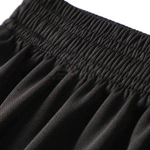 Uniforme de Fútbol para Hombre, Precio al por Mayor, en Existencia, Diseño de Logotipo Personalizado, Transpirable, de Secado Rápido, 100% Poliéster - Product Image 6