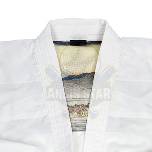 Uniforme de karaté de vêtements d'arts martiaux d'entraînement professionnel Uniforme de karaté en matériau durable de haute qualité - Product Image 6