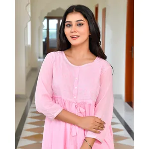 Ensemble deux pièces en voile rose en coton à motifs floraux Tenues coordonnées XS/XS Coupe ample Hauts courts et jupe pour l'hiver/l'été - Product Image 5