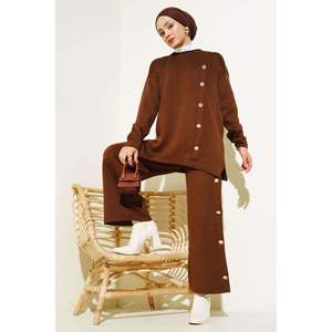 Botón Decorado Prendas 2 Piezas Conjunto Marrón - Product Image 1