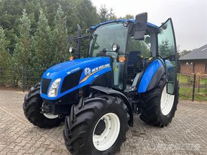 Tracteurs à vendre avec chargeur frontal lourd Tracteurs à vendre avec châssis solide et pneus durables pour les champs accidentés - Product Image 5
