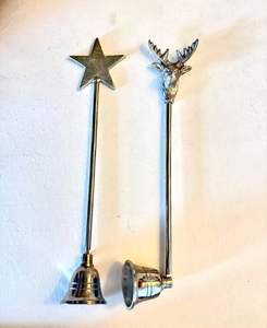 Extincteur de bougie en laiton antique, conçu pour les rituels d'éclairage traditionnels, améliorant la sécurité, le style, l'élégance et l'attrait des intérieurs - Product Image 4