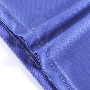 Camiseta de fútbol de diseño único personalizado, material transpirable de alta calidad, camiseta de fútbol hecha en Pakistán - Product Image 5