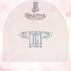 Bague de fiançailles en diamants cultivés en laboratoire taille émeraude 1-3 CT 18K IGI Certified Alternant Diamond Halo Ring of Timeless - Product Image 5