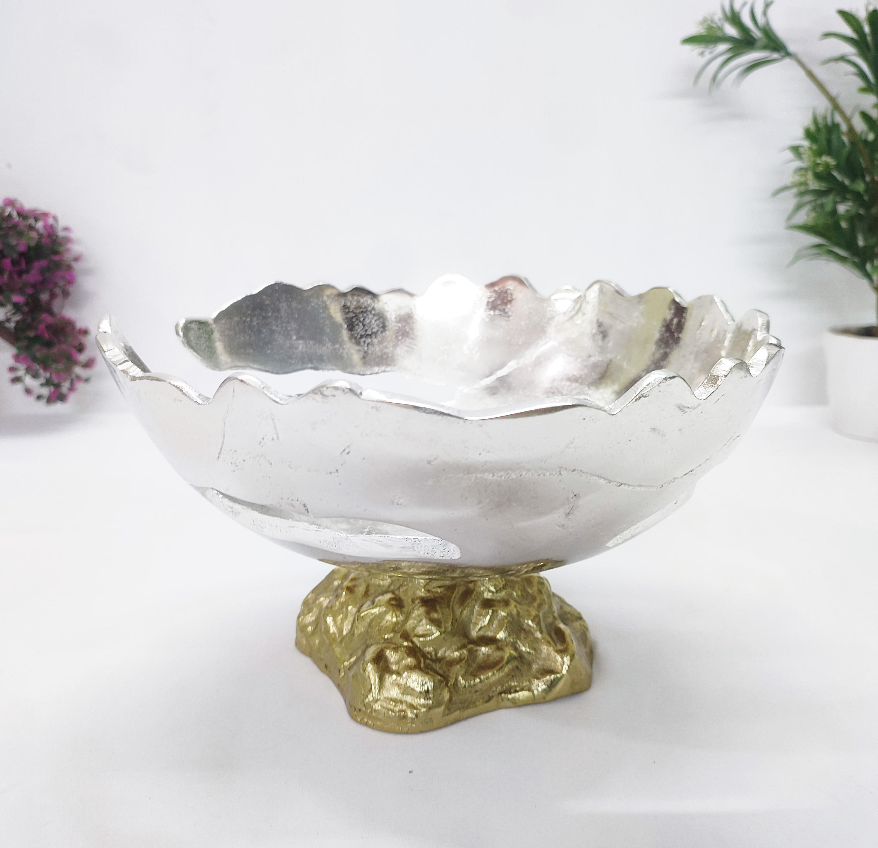 เงิน &amp; ทอง