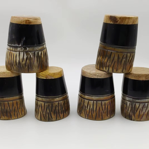 Verre à shot en corne à boire Viking 3 pouces Écologique Gravé à la main Sculpté Haute qualité - Product Image 1