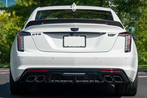 Cadillac CTS 2025 Usado, Diésel Oscuro, R20, Transmisión Manual de 6 Velocidades, 300-400 CV, Turbo, Techo Panorámico, Fibra de Carbono, Volante a la Izquierda, Estacionamiento - Product Image 5