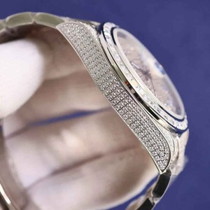 Reloj de Lujo con Incrustaciones de Diamantes de Moissanita y Esfera con Números Arábigos, Estilo Hip Hop, Calidad de Exportación, Disponible al Mejor Precio - Product Image 2