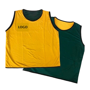 Exportador indio de ropa deportiva Chaleco de entrenamiento con babero reversible Tela de poliéster de panal fuerte Chaleco de aparejos de rugby resistente - Product Image 3