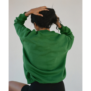 Venta al por mayor de manga larga de cuello redondo Crop Top Casual Solid Loose Fit Workout Cropped Pullover sudadera para las mujeres - Product Image 3