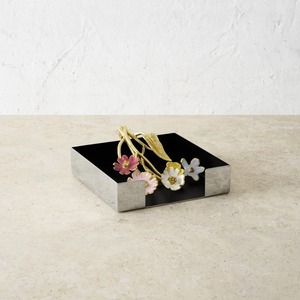 Servilletero de diseño moderno Soporte organizador de pañuelos Premium para mesa de comedor elegante Configuración de cocina y fiesta - Product Image 4