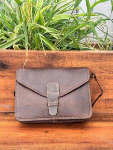 Sac à bandoulière en cuir pleine fleur vintage élégant fait à la main sac à main vintage en cuir véritable pour femmes sacs à main personnalisés de luxe occidental - Product Image 2