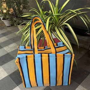 ถุงช้อปปิ้งแฟชั่นวินเทจสำหรับผู้หญิง ทำจากโพลีโพรพิลีนไนลอนที่เป็นมิตรกับสิ่งแวดล้อม พร้อมหูหิ้วผ้าฝ้ายทออย่างยั่งยืน ใช้ซ้ำได้ ผลิตจากวัสดุรีไซเคิล - Product Image 1