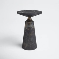 Table d'angle dorée personnalisée au design moderne Table d'appoint décorative pour le café dans la nouvelle maison, le jardin et le bureau