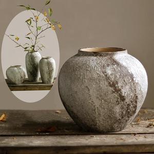 Vase en Corne Artisanal Style Animal de Luxe, Effet Verre Bulle, Véritable Toucher, Collection d'Art de Table HF Industries Jingdezhen - Product Image 2