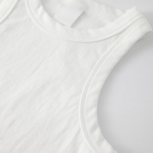 Camiseta sin mangas recortada de algodón personalizada para mujer Chaleco de camisa sin mangas elástico ligero para mujer - Product Image 4