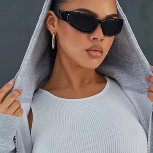 Conjunto de chándal de mujer al por mayor, pantalones de correr de diseño personalizado, ropa deportiva de marca privada de Proveedor de Ropa OEM - Product Image 1