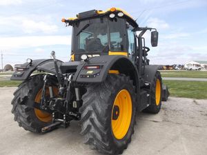 รถแทรกเตอร์สำหรับการเกษตร JCBB Fastrac 4220 4WD พร้อมที่ตัก รุ่นมือสอง - Product Image 2