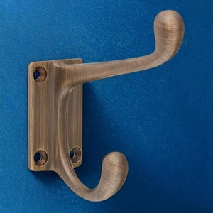 Crochet mural en aluminium polyvalent pour suspendre les serviettes, les sacs à vêtements et plus adapté à un usage domestique intérieur et extérieur - Product Image 1