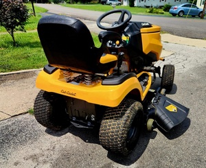 ผู้จัดจำหน่ายที่ได้รับการยืนยันสำหรับเครื่องตัดหญ้าแบบ Zero Turn รุ่น Cub Cadet XT2 ENDURO LX42 เกรดอุตสาหกรรม เครื่องยนต์ 2 จังหวะ พร้อมบริการจัดส่งถึงหน้าบ้าน - Product Image 3