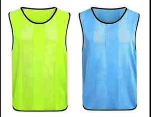 เสื้อคอมเพรสชั่นผู้ชายแบบสแปนเด็กซ์ ระบายอากาศได้ดี พร้อมแผ่นป้องกันหน้าอกแบบร่อง ไซส์พลัส แขนกุด สำหรับฝึกซ้อมฟุตบอล - Product Image 4