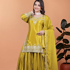 Party Wear Look Beautiful Top And Bottom Avec Dupatta - Product Image 1