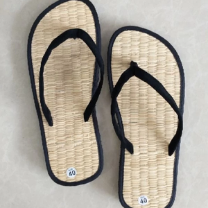 Natural Seagrass Summer Slippers with <b>Rubber</b> <b>Sole</b> Handmade Eco-Friendly Sandals for Women, Indoor or Beach Use, by Viet Fargimex - Product Image 5