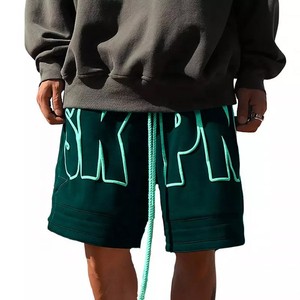 Moda Streetwear OEM logotipo personalizado cintura elástica algodón deportes Casual 5 pulgadas entrepierna 3D Puff estampado secado rápido pantalones cortos para hombres - Product Image 3