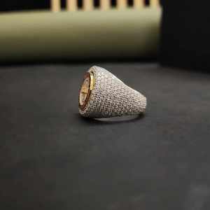 Anillo de Compromiso Unisex de Moissanita de Diseño Moderno con Baño de Oro de 18K, Joyería de Moda - Product Image 6