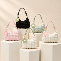 Sac sous le bras style coréen en seersucker pour femme, sac à bandoulière plissé mignon, sac à main nuage gonflé, sac fourre-tout bulle décontracté d'été