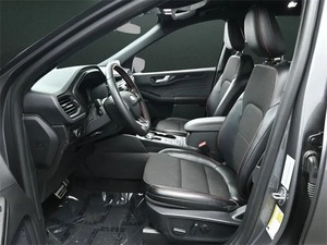 Ford Escape ST-Line 2024 con Volante a la Izquierda - Product Image 3