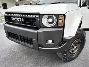 2024 pour Toyota Land Cruiser-R Black <span class=keywords><strong>Rhino</strong></span> avec accessoires NITTO OCD4X4 sièges en cuir de direction gauche caméra arrière-voiture d'occasion - Product Image 3