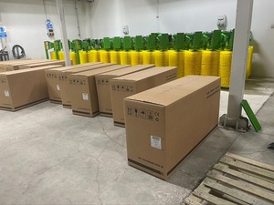 Nuevo cepillo cómodo para ganado con motor y rodamiento giratorio y diseño vertical para vacas - Product Image 6