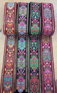 Tela de encaje de terciopelo nupcial con bordado delicado y Aplique de encaje de terciopelo bordado Premium para ropa hecha en la India - Product Image 2