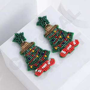 Pendientes de cuentas rosas de árbol de Navidad para mujer, color patriótico naranja, blanco y azul para bodas o días conmemorativos - Product Image 4