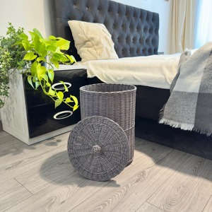 Cesta Alta de Mimbre Gris con Tapa para Organizar Almohadas y Mantas, Cestas de Almacenamiento Hechas a Mano, Ratán Natural, Modernas y Multifuncionales - Product Image 4
