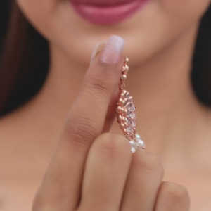 Boucles d'oreilles Ranjhana Chandbali Pearl - Product Image 4