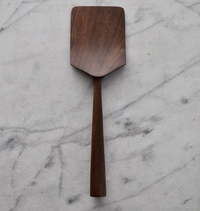 Cuillère en bois de qualité supérieure pour la cuisine et le restaurant et cuillère en bois faite à la main pour produits Offre Spéciale conception personnalisée - Product Image 1