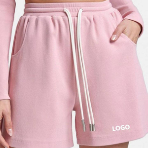 Pantalón corto de entrenamiento personalizado más vendido para hombres y mujeres con bolsillos laterales en forro polar cepillado súper suave con cordón - Product Image 4