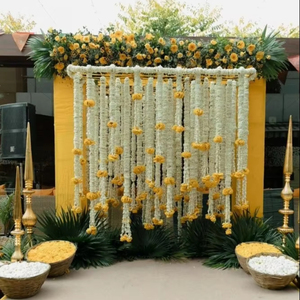Witte Gele Goudsbloem Bloem Krans Bruiloft Decoratie Bloemenstring Feest Festival Haldi <span class=keywords><strong>Mehndi</strong></span> Podium Achtergrond Mandap Decor