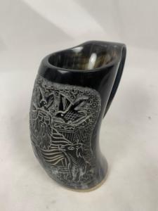 Tasse à corne à boire Viking polie à la main, matériau organique écologique, design rustique pour bière hydromel, logo personnalisé unique - Product Image 3