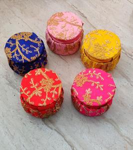 Broder boîtes à bijoux boîte à bracelet décorative faveur de fête en vrac mariage indien nouvel article de cadeau pour invité Festival pendaison de crémaillère - Product Image 2