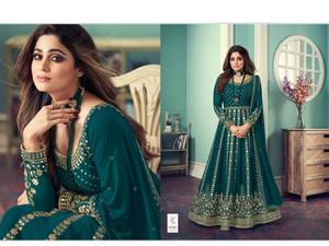 Shamita Shetty a inspiré la plus belle broderie lourde Faux Georgette tissu costume de luxe pakistanais salwar/catalogues ethniques. - Product Image 4