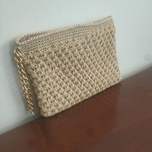 Pochette de soirée de luxe pour femme, en crochet texturé, durable, pliable, taille personnalisée, sac à main à bandoulière - Product Image 1