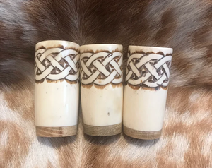 Vente chaude 100% Meilleure qualité de véritable coupe à boire viking en corne de vache et de bœuf faite à la main de 6 pouces de long (verre) - Product Image 1