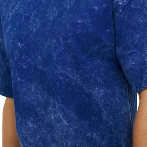 เสื้อยืดคอกลมแขนสั้นผู้ชายสีน้ำเงินลายไทได ทรงปกติ ผ้าถัก สไตล์ลำลอง สีพื้น - Product Image 3