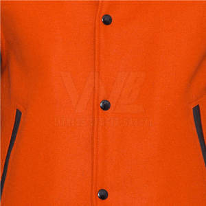 Chaqueta Vintage Varsity para hombre cuello alto mangas de cuero otoño Negro estilo béisbol logotipo personalizado bordado Opción de parejas - Product Image 6